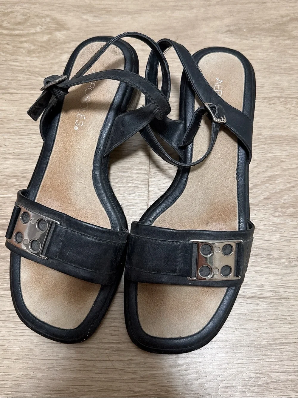 AEROSOLES Black Leather Strappy Sandals with Silver Accents